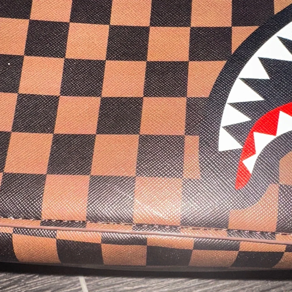 Sprayground Checkered Shark-Detail Men’s Bag Set